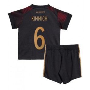 Tyskland Joshua Kimmich #6 Udebanesæt Børn VM 2022 Kort ærmer (+ korte bukser)